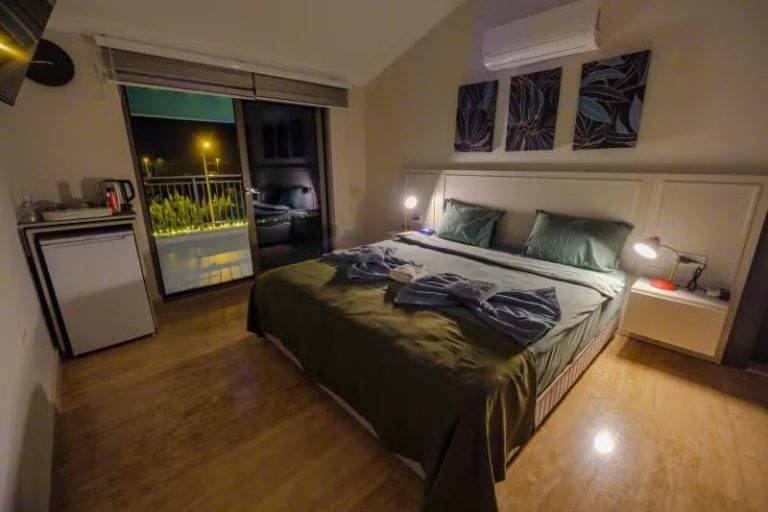 Aile Odası, Dağ veya Havuz Manzaralı, Balkon veya Teraslı,