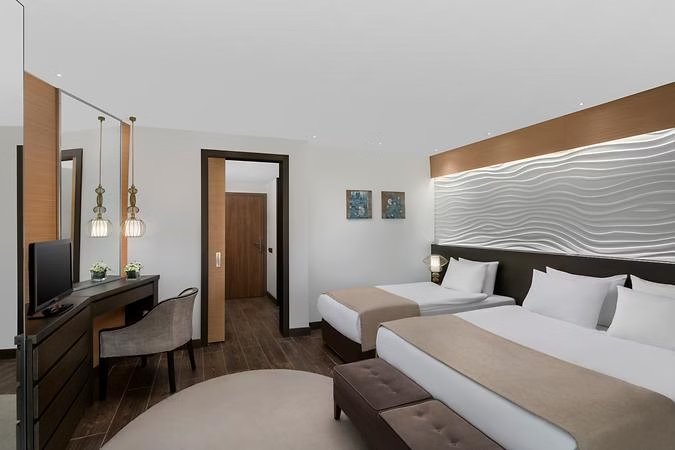 Comfort Club Kara Manzaralı