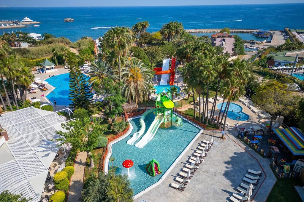 Q Aventura Park