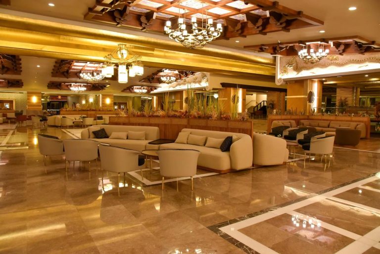 Royal Dragon Hotel