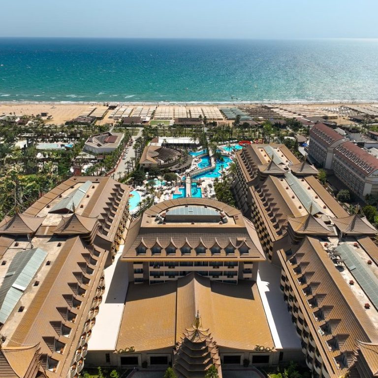 Royal Dragon Hotel