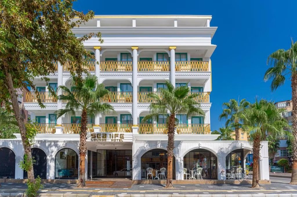 Sealife Lounge Hotel – Adult Only