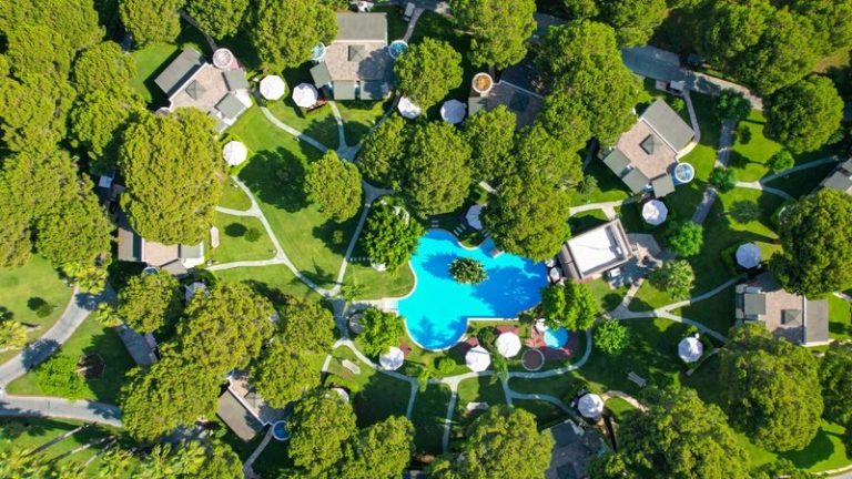 Select Villa