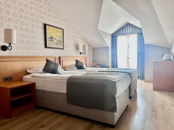 Standart Kısmi Deniz Manzaralı