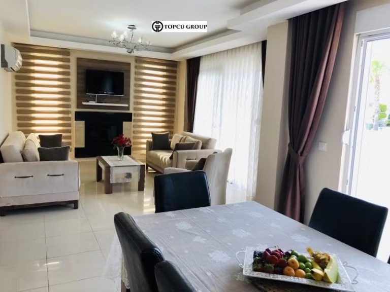 Villa, Havuz Manzaralı, Ortak Havuzlu