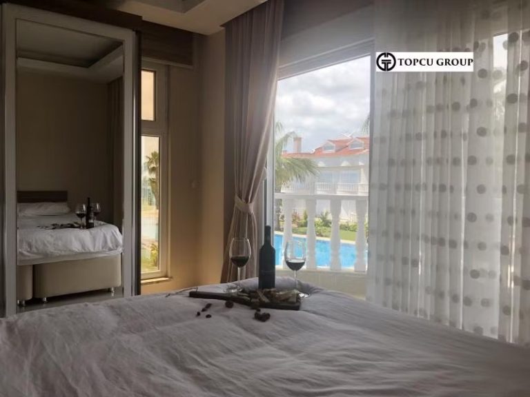 Villa, Havuz Manzaralı, Ortak Havuzlu